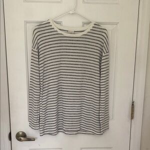 a new day White and Gray Crew Neck Sweater